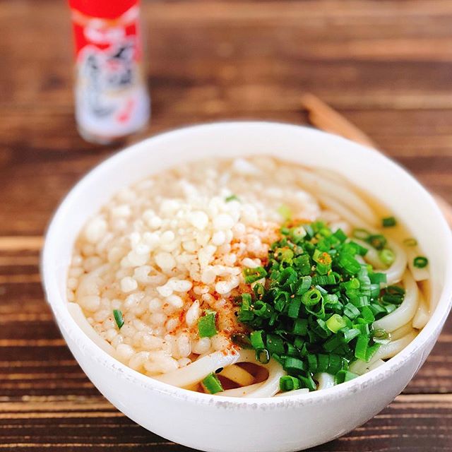 3歳が喜ぶご飯！簡単たぬきうどん