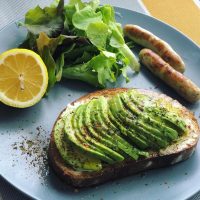 初めての一人暮らしに必要な食器とカトラリーは？用意しておきたいアイテムまとめ