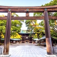 恋愛祈願で人気の《縁結び神社》20選。都内から全国まで有名スポットまとめ