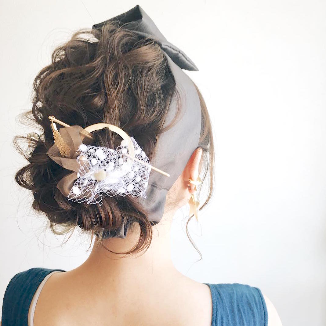 ヘアターバンを使った簡単アレンジ特集 おしゃれに使いこなすお手本スタイル Folk