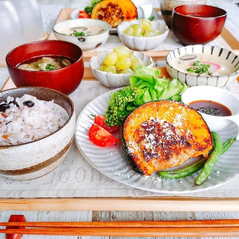 100円レシピの節約料理☆かぼちゃの肉詰め