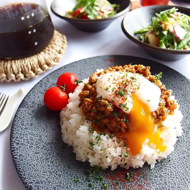 人気の野菜たっぷりキーマカレー