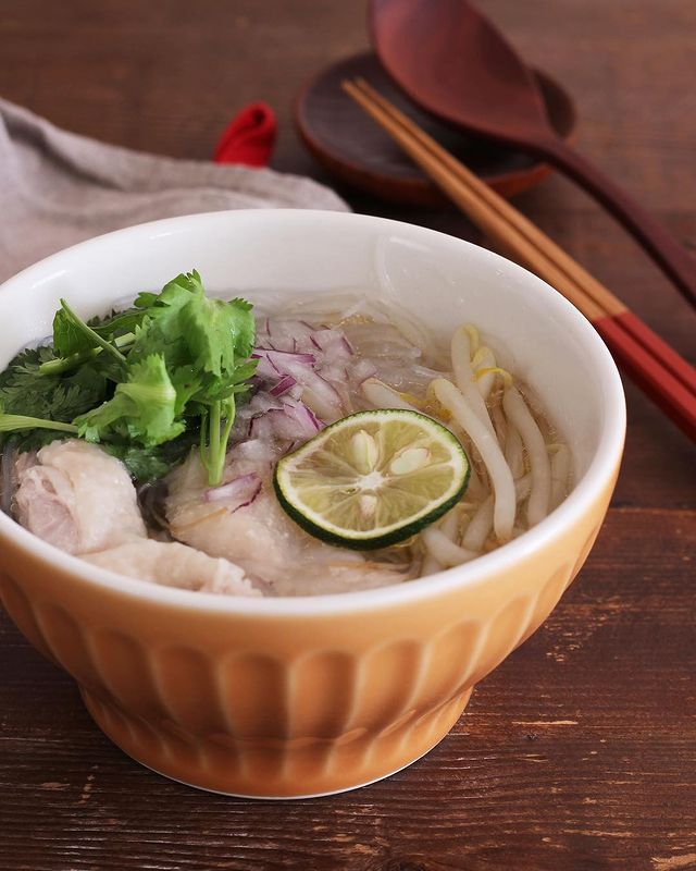 フォー風優しい鶏肉の春雨スープ