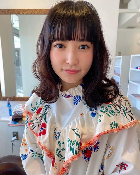 ガーリーな波ウェーブヘアアレンジ