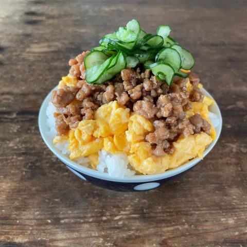 鶏そぼろ丼