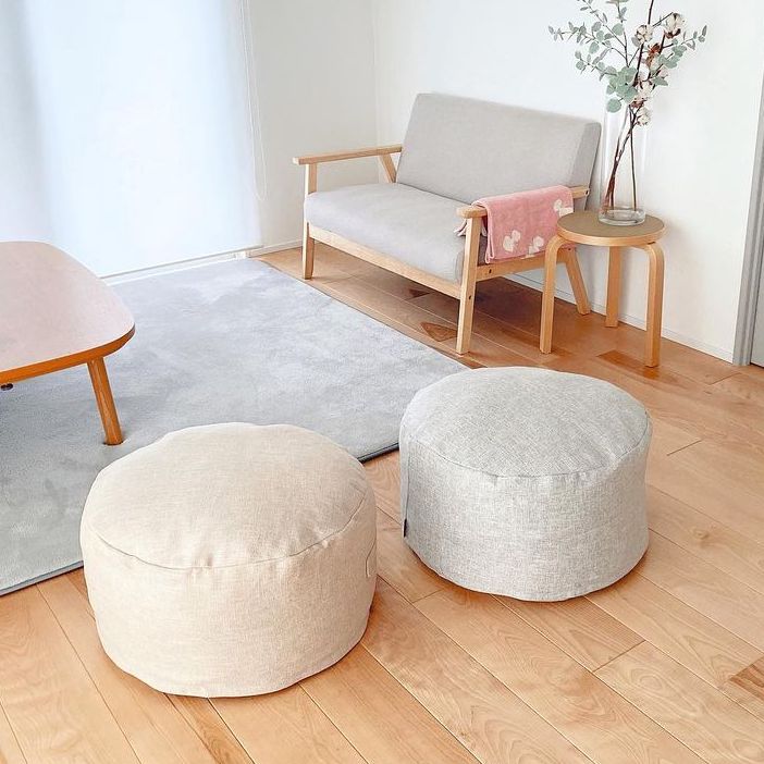 もう収納場所に悩まない クッションになる布団収納ケース Folk