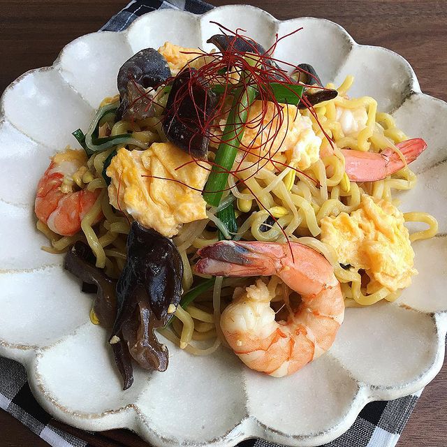 おすすめの食感♡ふわふわ卵の焼きそばレシピ