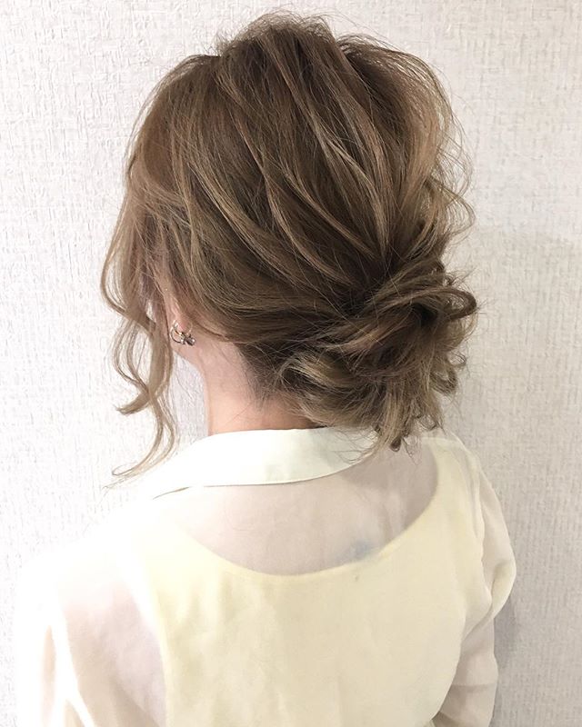 波ウェーブのロープ編みヘアアレンジ