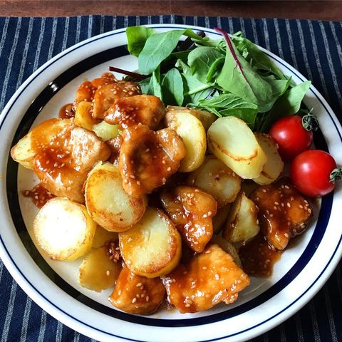 簡単レシピ！みそ照り焼きじゃがトン