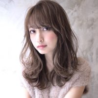 大人に似合う紫ヘアカラー特集。ブリーチあり・なし別に叶えるトレンドスタイル