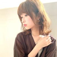 ウルフカットヘアが大人女子に大人気！基本のスタイル〜アレンジまでご紹介