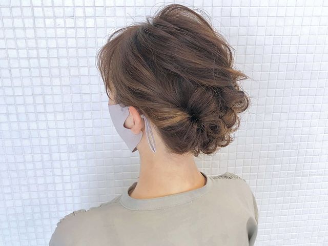 インナーカラーが活きるヘアアレンジ2