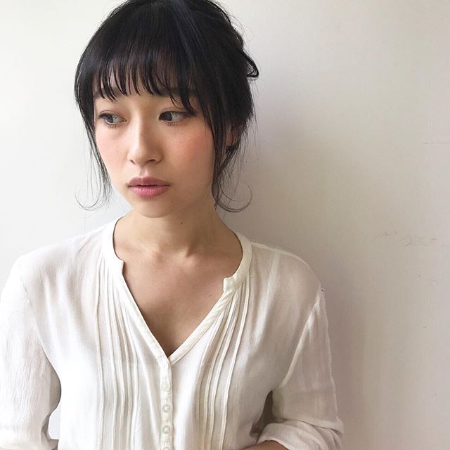 黒髪アップへアが垢抜ける簡単アレンジ