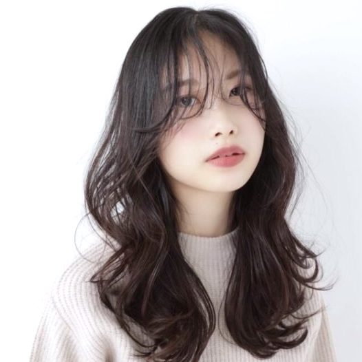 黒髪さんの前髪はシースルーバングがおすすめ 垢抜けが叶うトレンドスタイル集 Folk