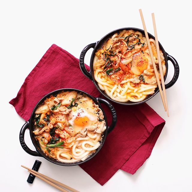 お箸が止まらない豚キムうどん