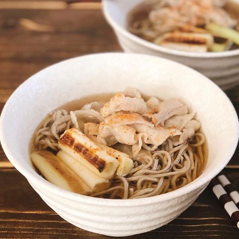 人気の活用術！豚バラと焼きねぎのそば