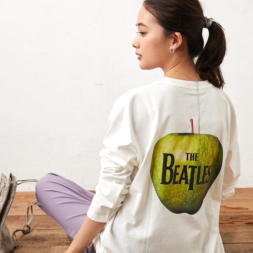 プリントtシャツのお洒落な着こなし方 大人女性の旬なシンプルコーデって Folk プリントtシャツのお洒落な着こなし方 大人女性の旬なシンプルコーデって Folk