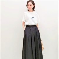 ロゴカットソーで今っぽ♡大人女子が今買うべき旬顔アイテムをご紹介