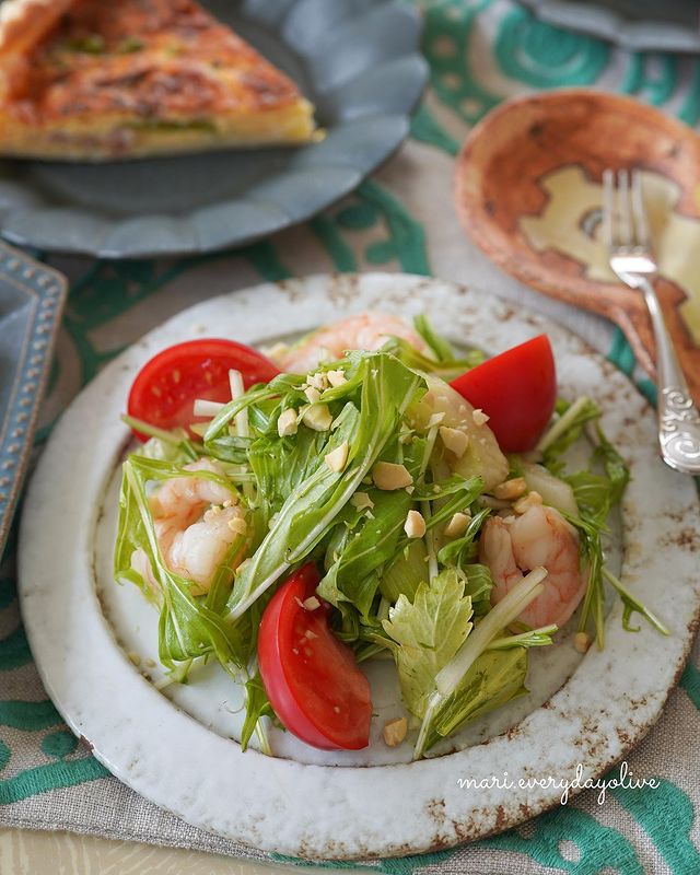 海老と水菜とセロリのタイ風サラダ