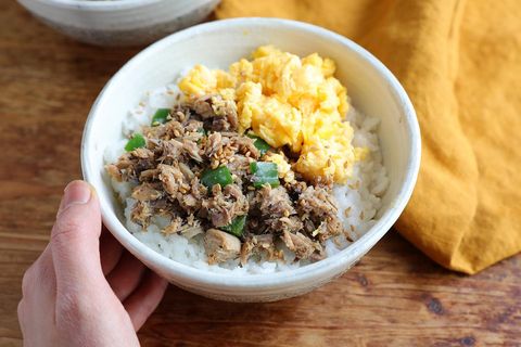 2色そぼろ丼