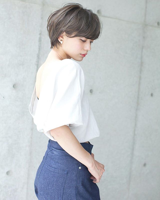 ふんわり重めが可愛い！大人ショート