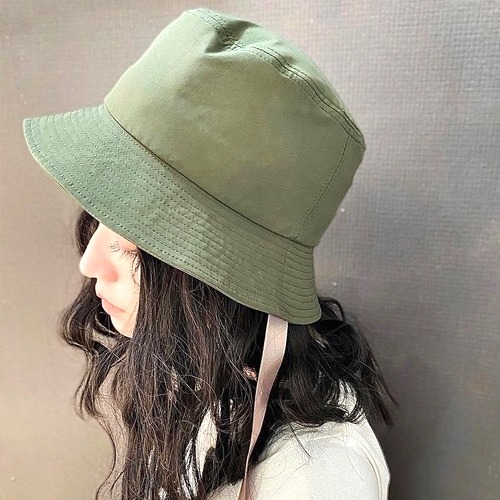 バケットハットをかぶるだけで旬コーデが完成 好バランスな着こなし方をご紹介 Folk