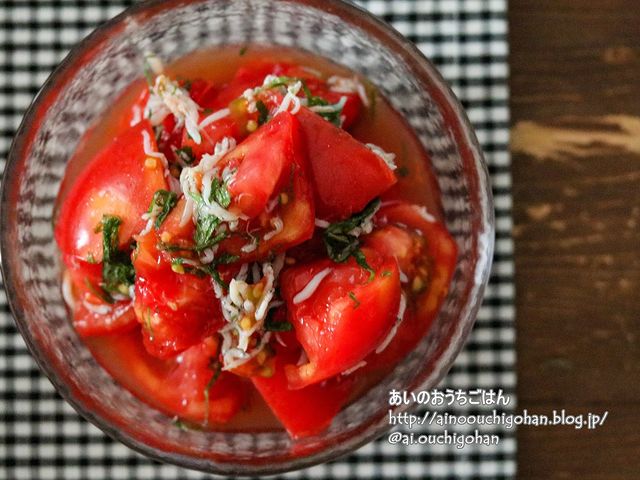 定番の副菜！人気のトマトのしらす入りお浸し