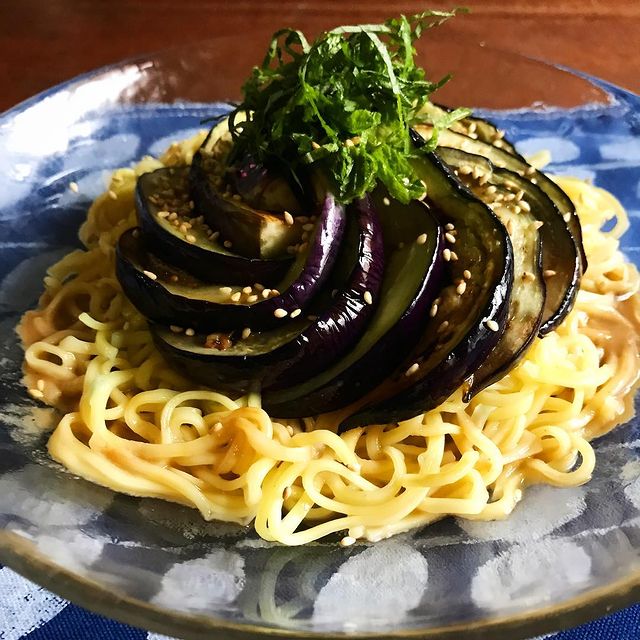 ナスが主役！定番料理の冷やし中華