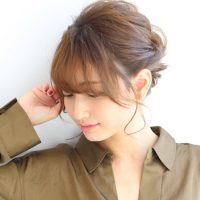 ゆるふわ〜きっちりまで。高めのお団子ヘアも大人可愛くなるアレンジまとめ