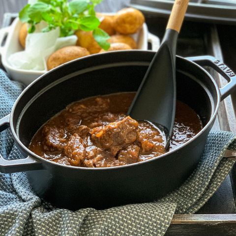 牛すね肉のビール煮