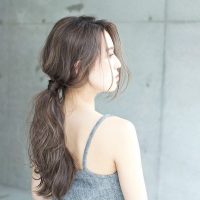 ロングの髪型の女性必見。2021秋にトレンドのおしゃれヘアスタイルをご提案