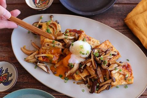 秋の副菜に！きのこたっぷり豆腐ステーキ