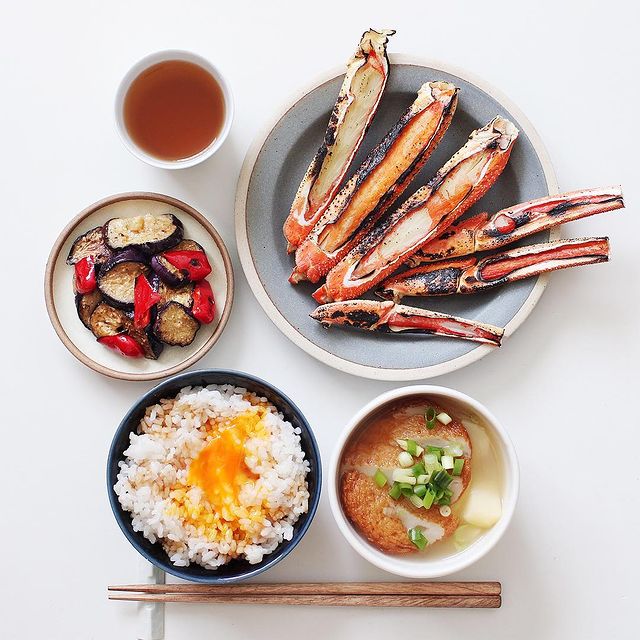 相性よし！なすと赤ピーマンの味噌和えレシピ