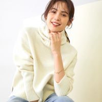 白タートルネックの秋コーデ《2021》こなれ感のあるおしゃれな大人の着回し術