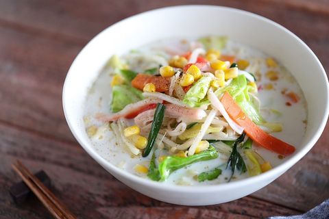 塩系袋麺＋牛乳で♪豚骨風塩ラーメンレシピ