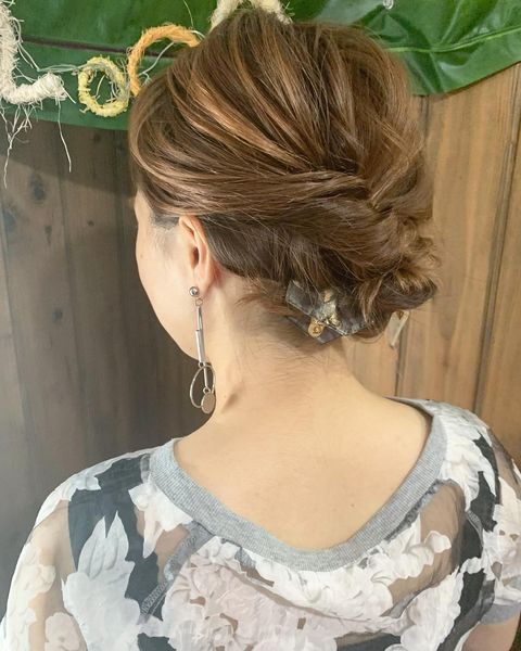 クリップ使いがおしゃれなボブヘアアレンジ