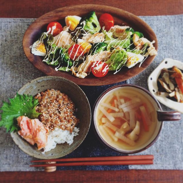 鶏胸肉でチキンマリネサラダ