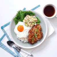 お昼は豚肉レシピが簡単でおすすめ。ランチにぴったりなメニューで午後も頑張ろう