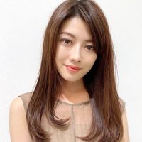 40代だからこそ似合うストレートのロングヘア集。悩み解決のおしゃれな髪型