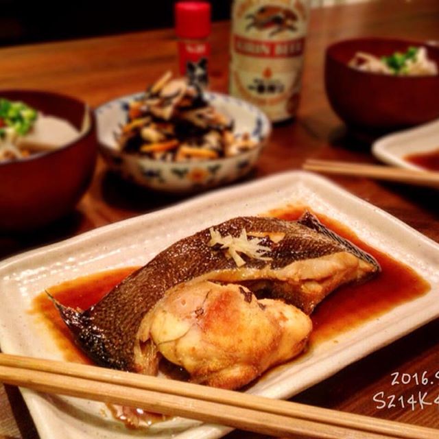 やわらかくて食べやすいカレイの煮つけ