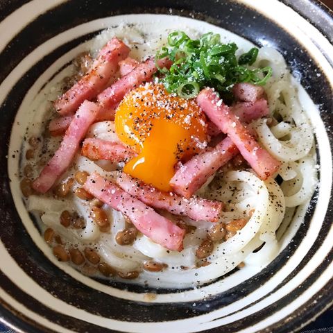 ふわとろ納豆カルボナーラうどんレシピ