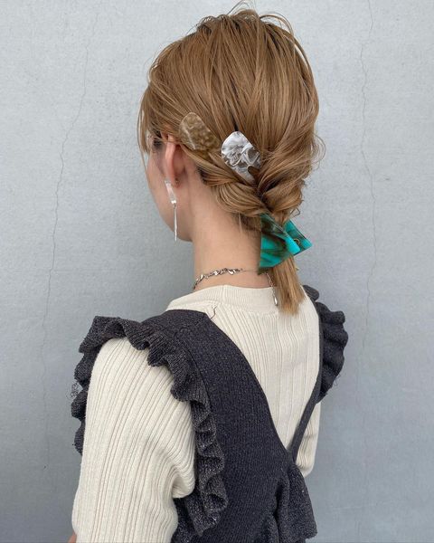 ねじるだけの簡単ボブヘアアレンジ