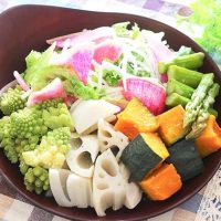 食感が楽しめる！蒸し野菜と紅芯大根のサラダ