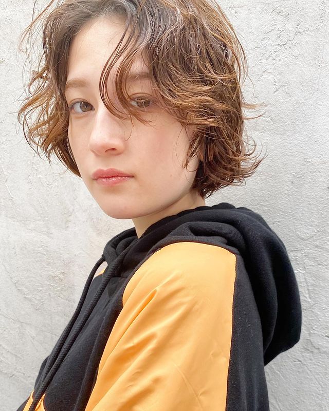 バランスがいいパーカー向けヘアアレンジ