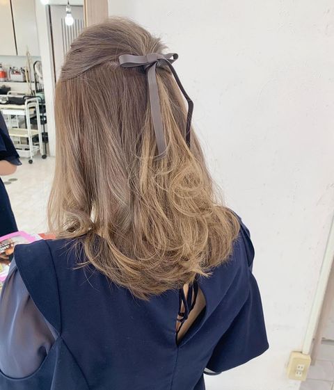 不器用でも◎結婚式向けハーフアップヘアアレンジ