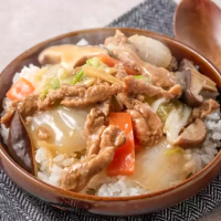 大豆のお肉の中華丼