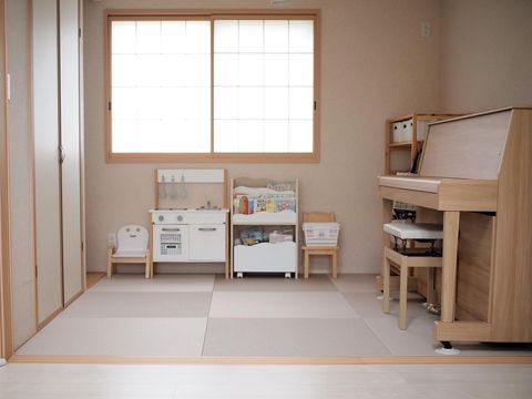 小さな子供でも本が見つけやすい子供部屋収納