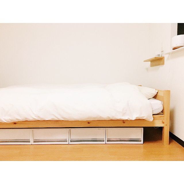 目隠しをしてすっきりとしたベッド下収納