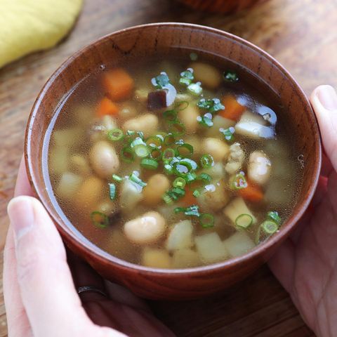 鶏そぼろと豆のけんちん汁レシピ