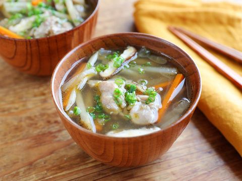 鶏肉と千切り根菜のあったかけんちん汁レシピ